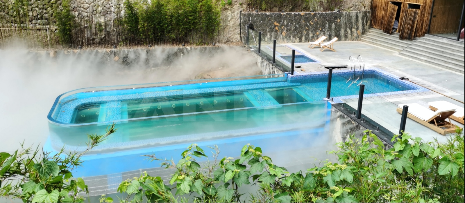 Cantilever Acrylic Pool-C04.jpg